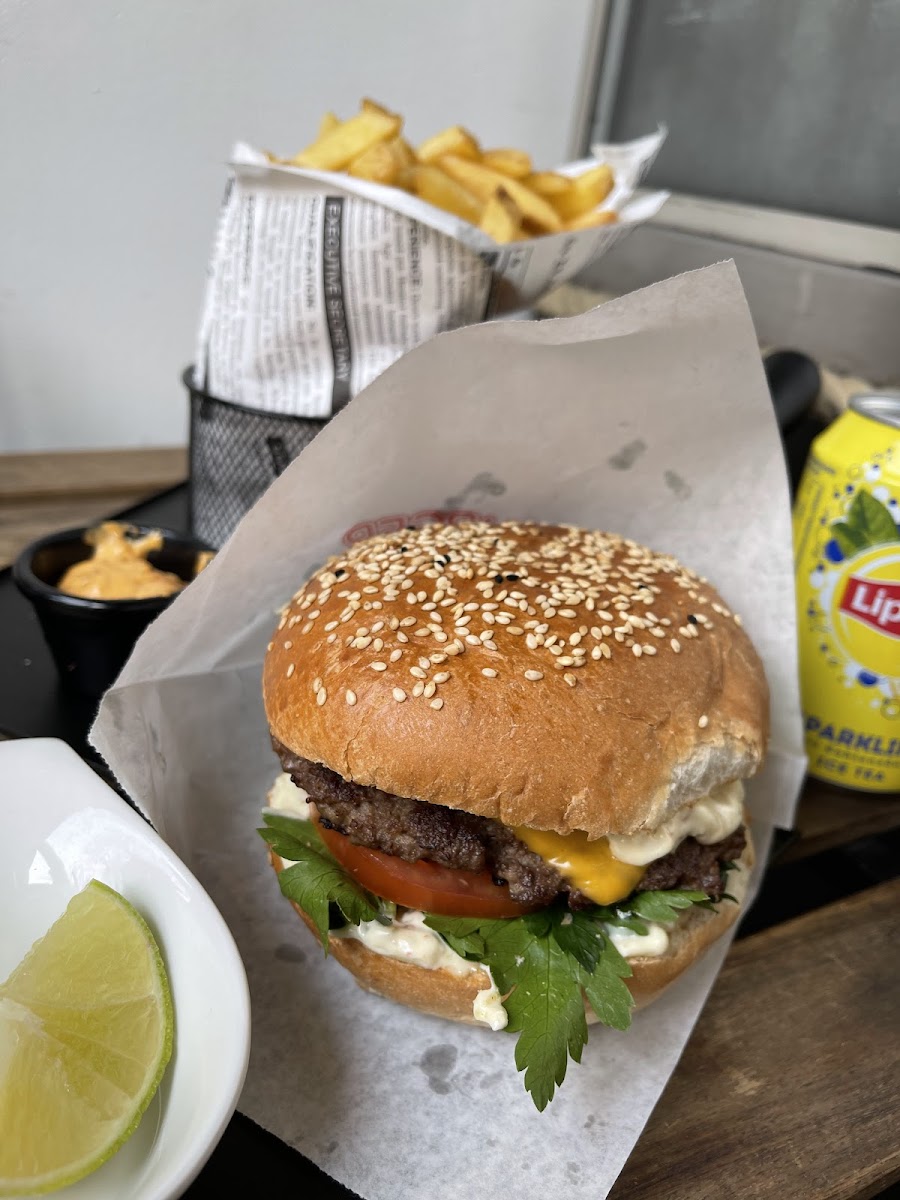 SIA BURGER Photo 5