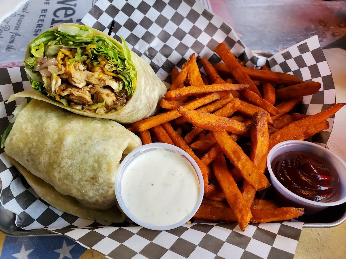Johnny's Bar & Grill Photo 3
