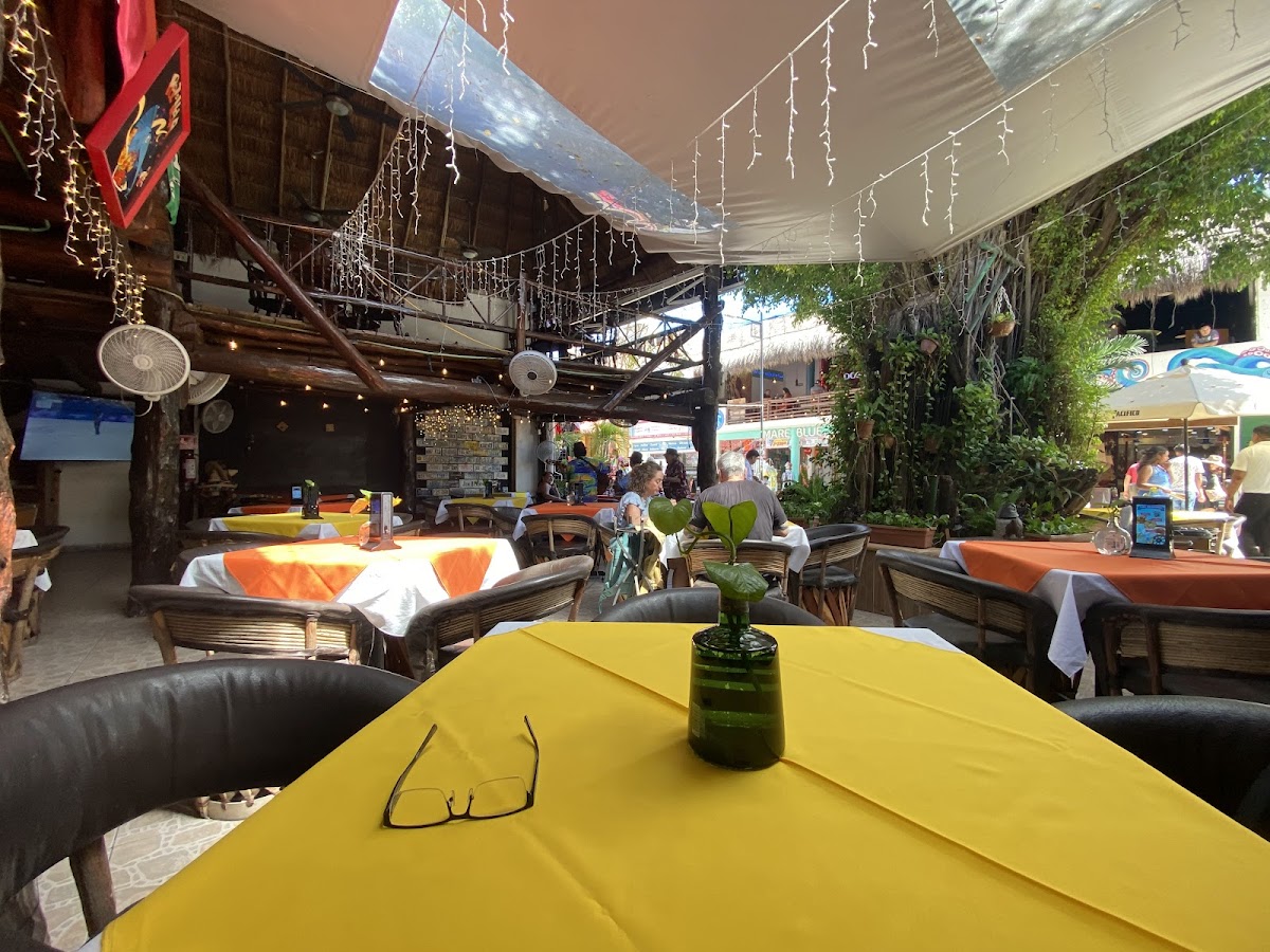 Pez Vela Restaurant