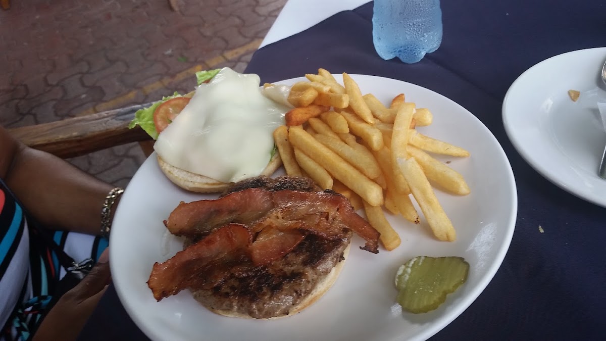 Pez Vela Restaurant Photo 10