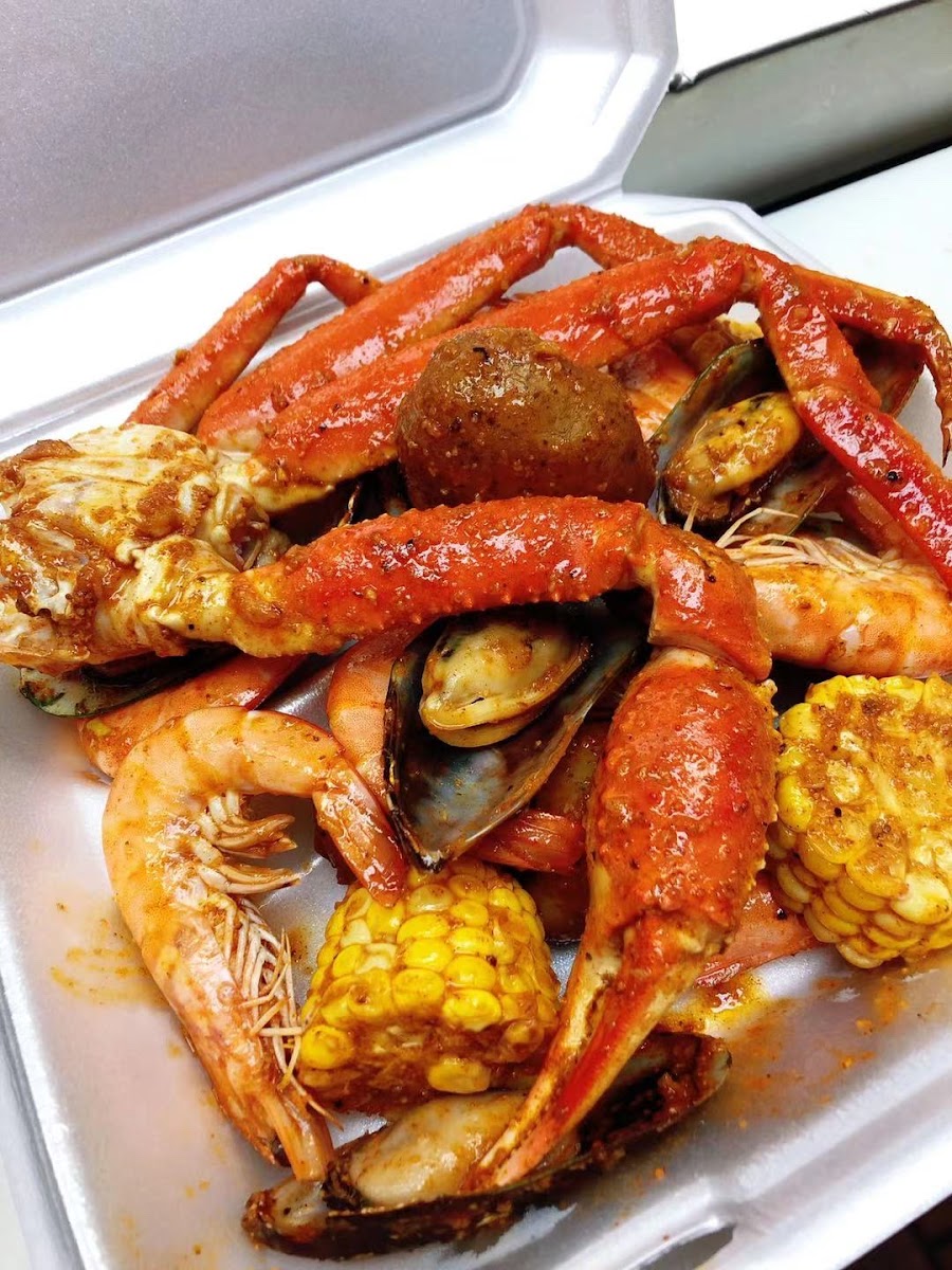 Gold Fish Chinese Restaurant & Seafood Shack Photo 2