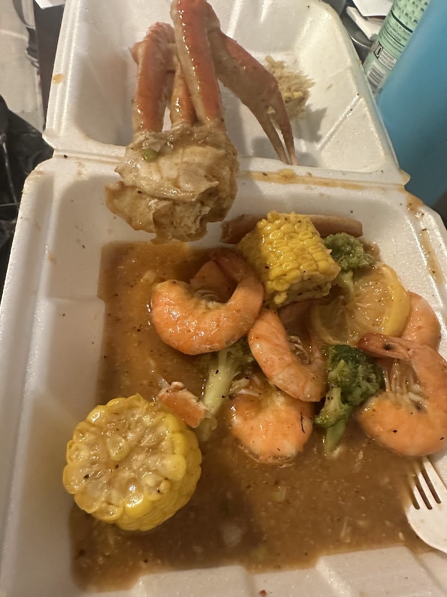 Gold Fish Chinese Restaurant & Seafood Shack Photo 3