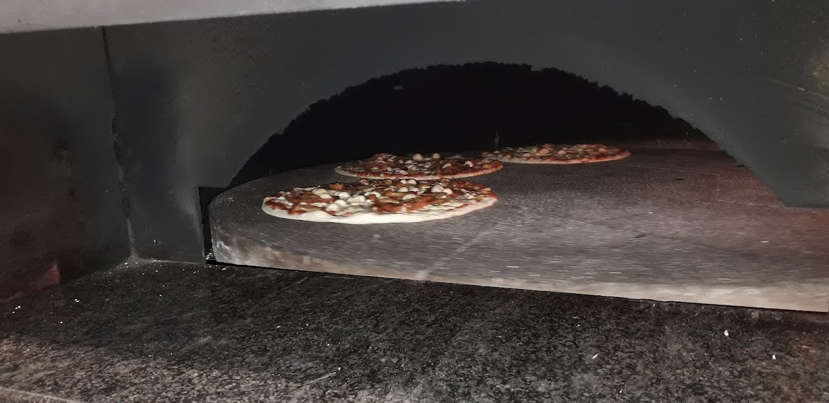 Pizzeria da Tonino Photo 10