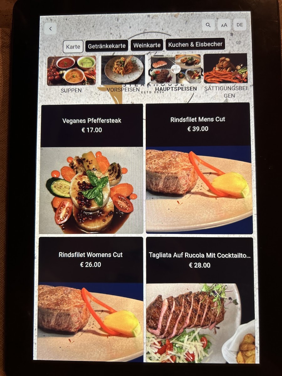 Gorgeler Bar & Steakhouse Photo 4