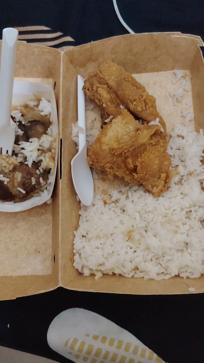 Jollibee Caltex - Arnaiz Ave - Osmeña Hwy Photo 2