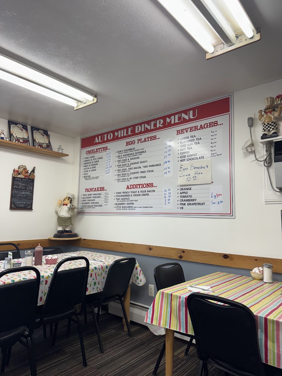 Auto Mile Diner Photo 3
