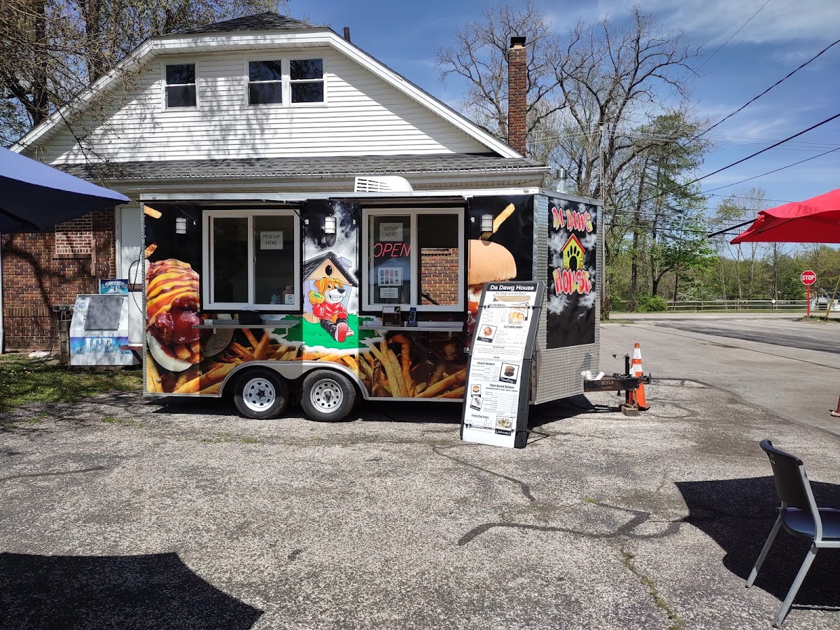 Da Dawg House Photo 3