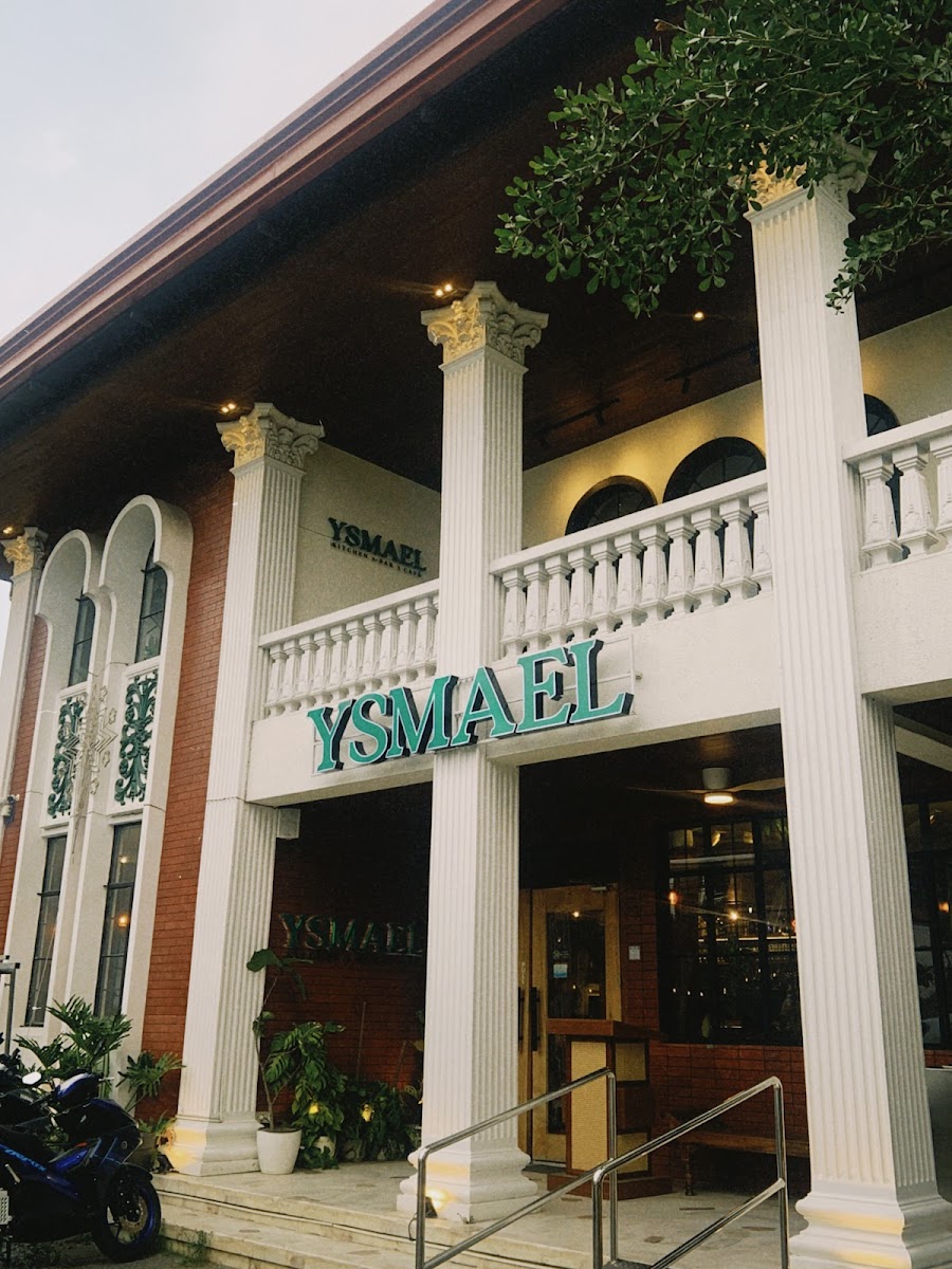YSMAEL Kitchen x Bar x Café Photo 3