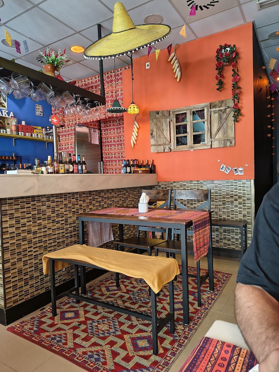 GUAKA Mexican Bistro Photo 3