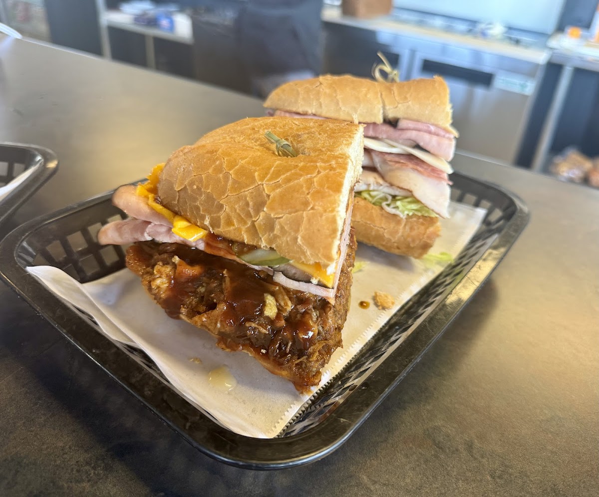 Retro’s Subs & Brews Photo 4