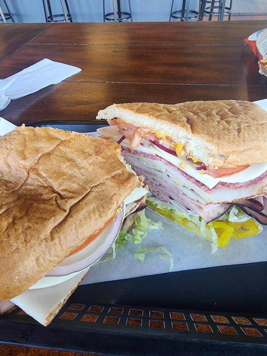 Retro’s Subs & Brews Photo 5