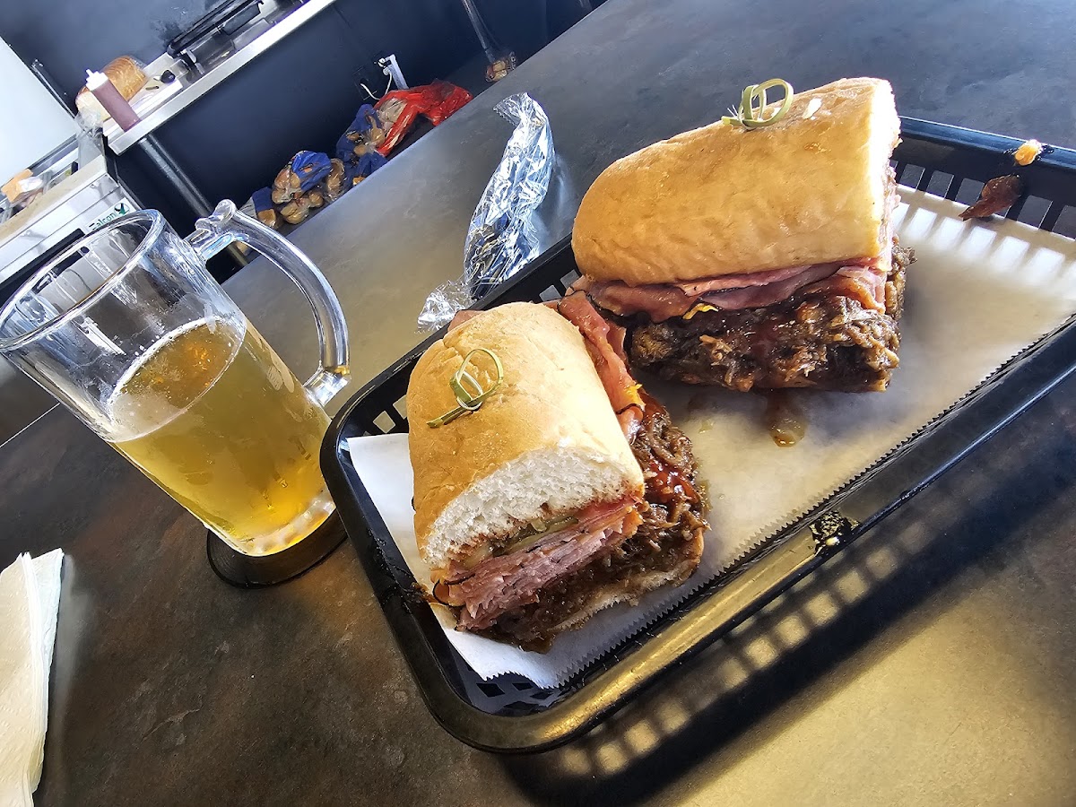 Retro’s Subs & Brews Photo 6