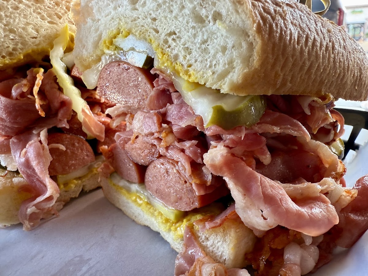Retro’s Subs & Brews Photo 7