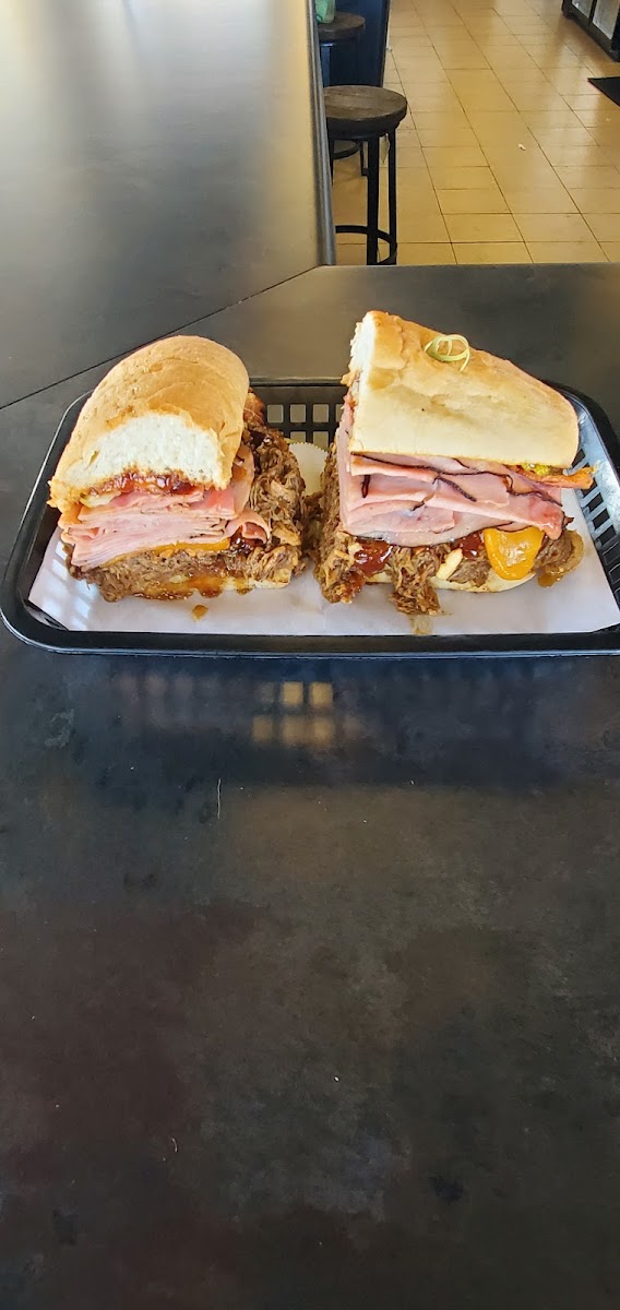 Retro’s Subs & Brews Photo 8
