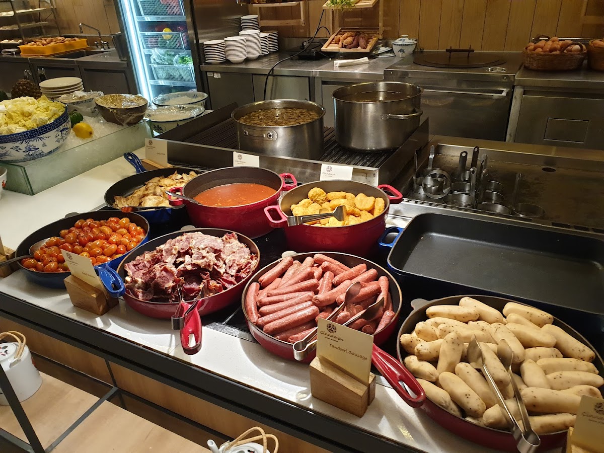 Cinnamon Asian Kitchen at PARKROYAL Penang Resort Photo 7