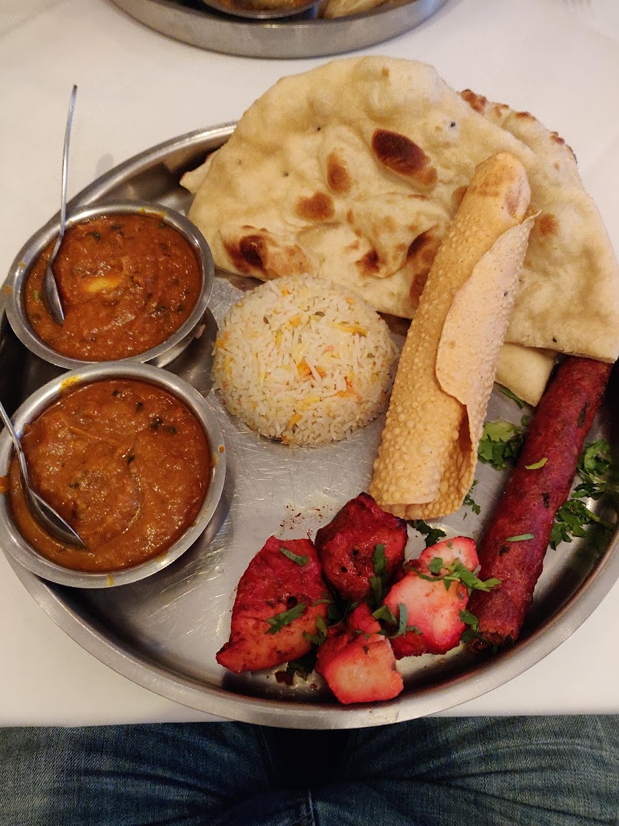 Heaton's Tandoori Photo 6