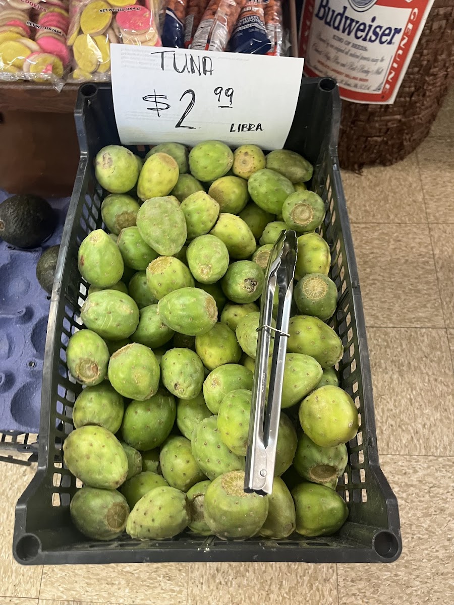 Mora's Market Photo 5