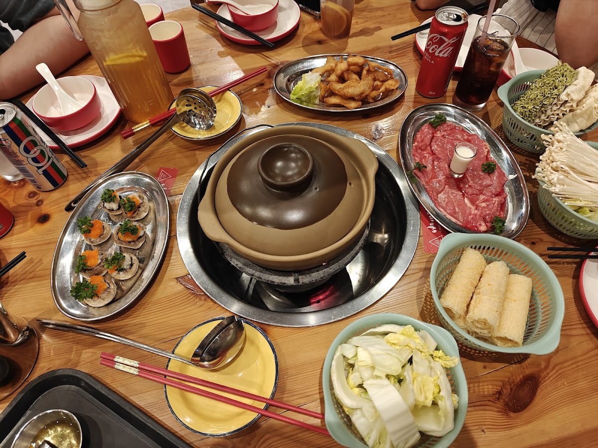 Tan Tan Charcoal Steamboat Austin Photo 4