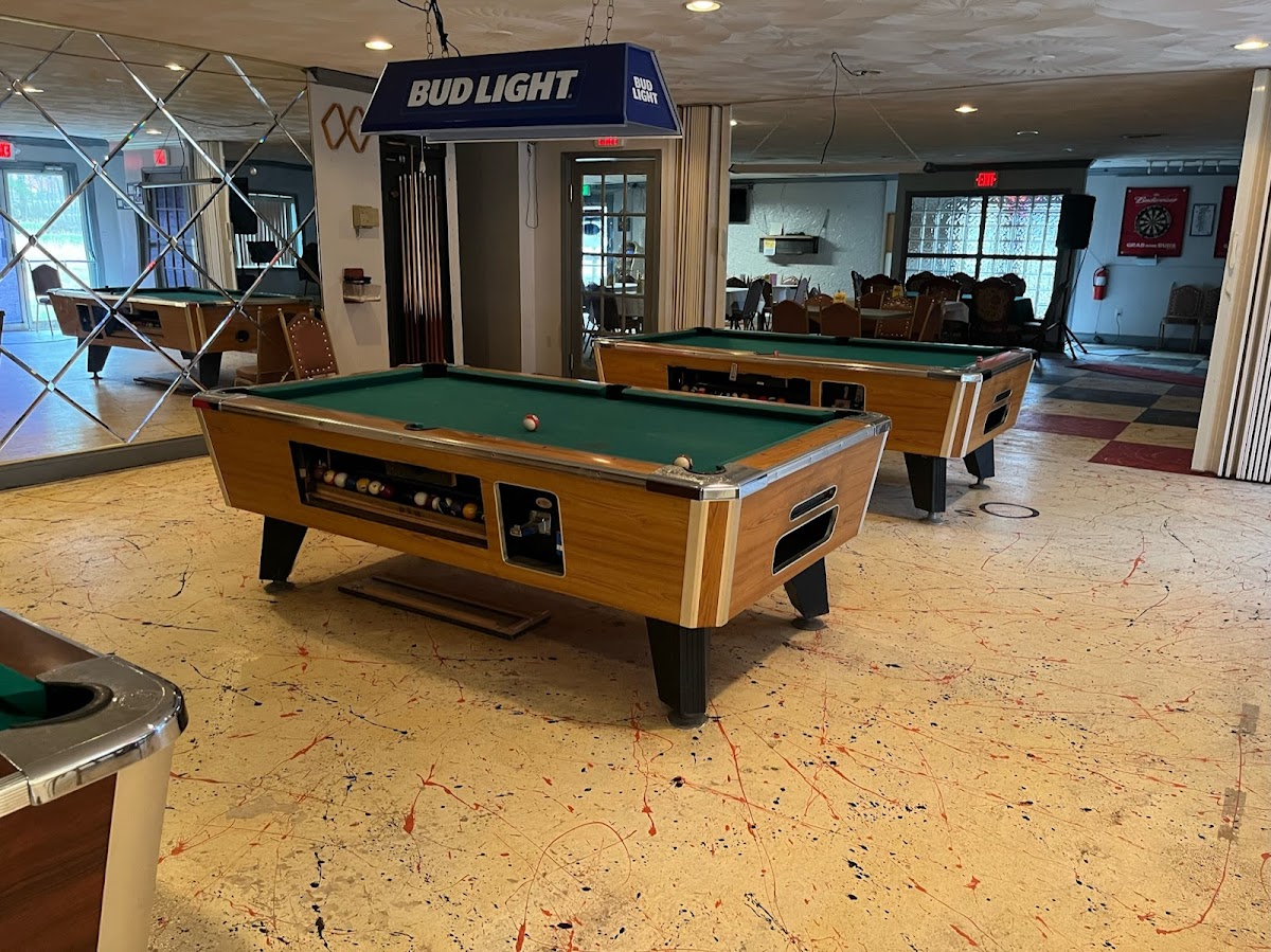 Oak Grove Tavern Photo 10