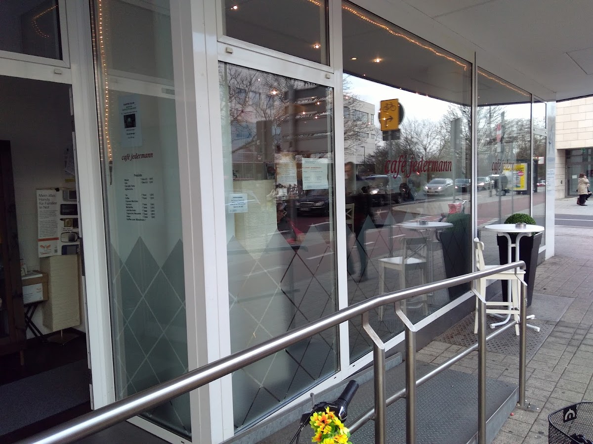 café jedermann. Photo 4