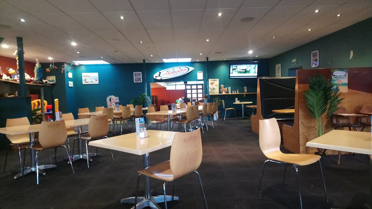 Grand Cafe and Eatery Photo 4
