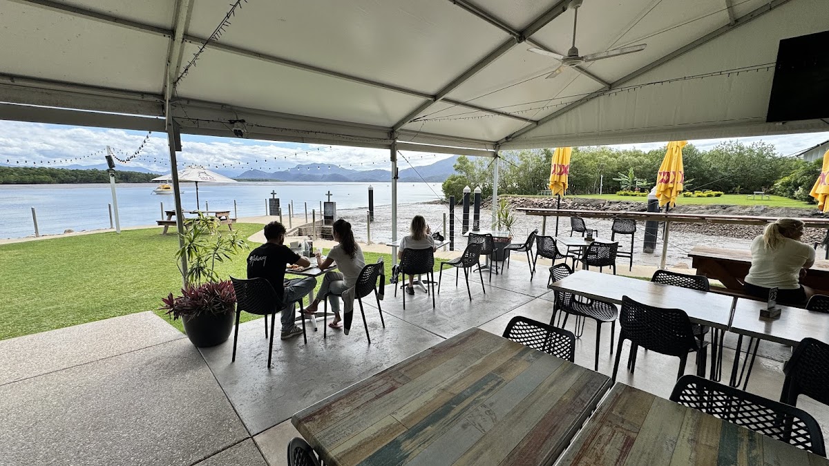 Slipway Bar & Restaurant