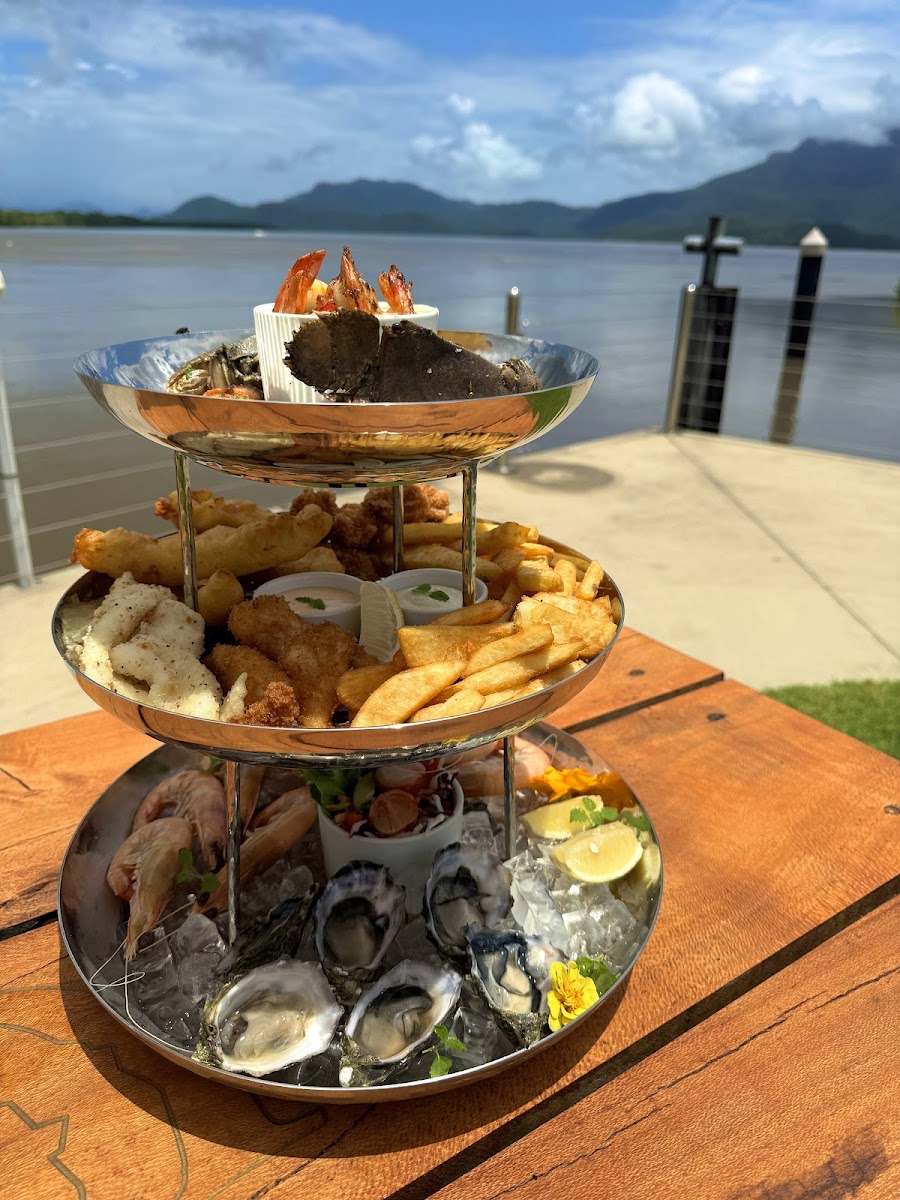 Slipway Bar & Restaurant Photo 5