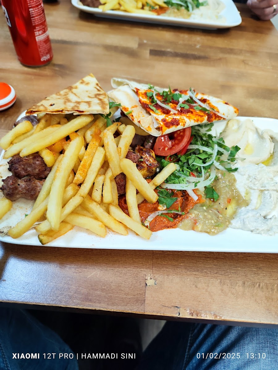 Al Faisal Grills und Restaurant Photo 5