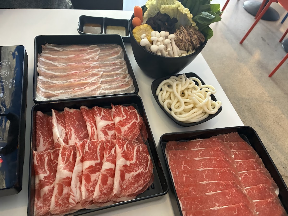 Azure Hot Pot Photo 5