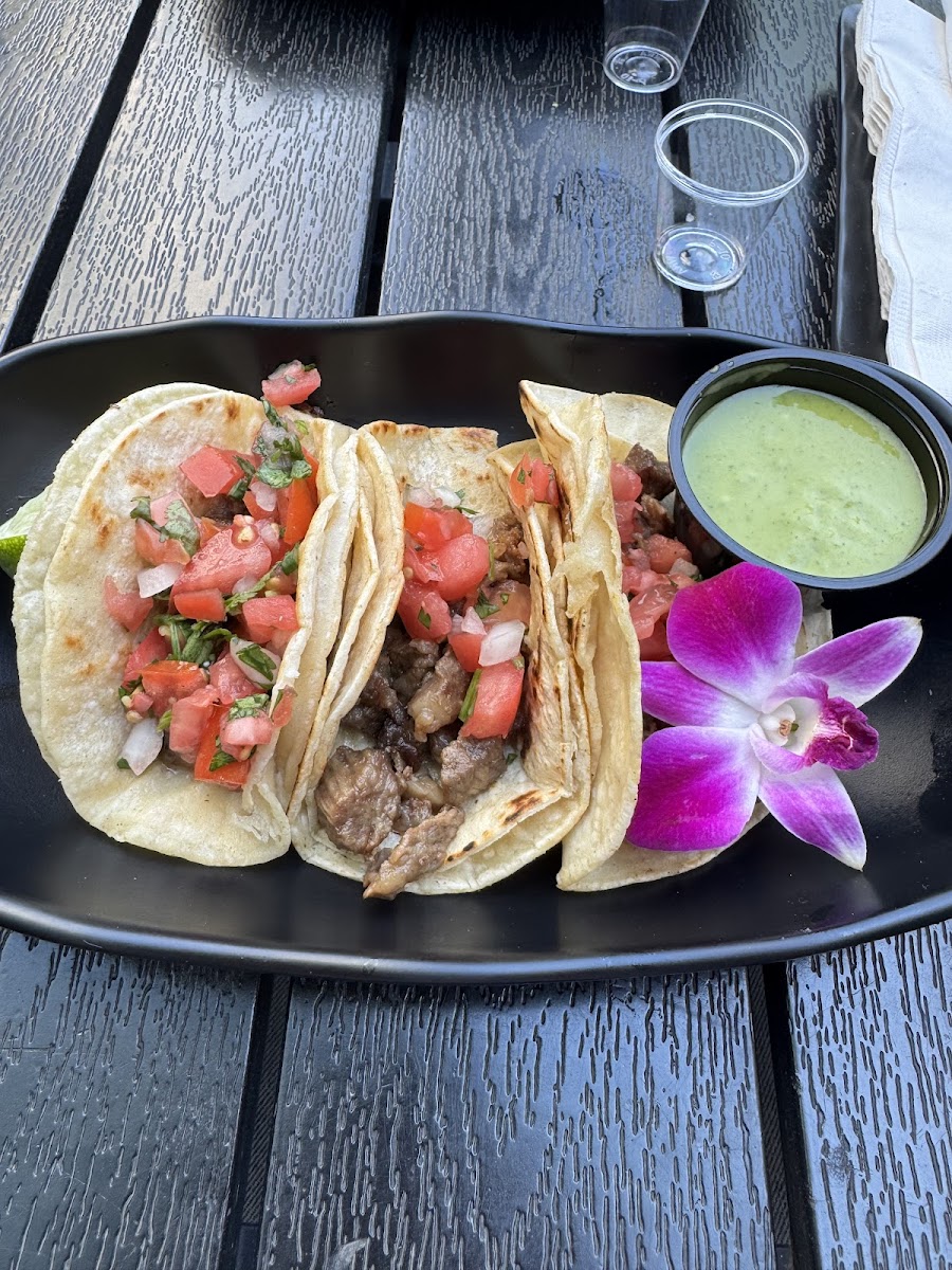 Garden Bar & Grill Photo 3