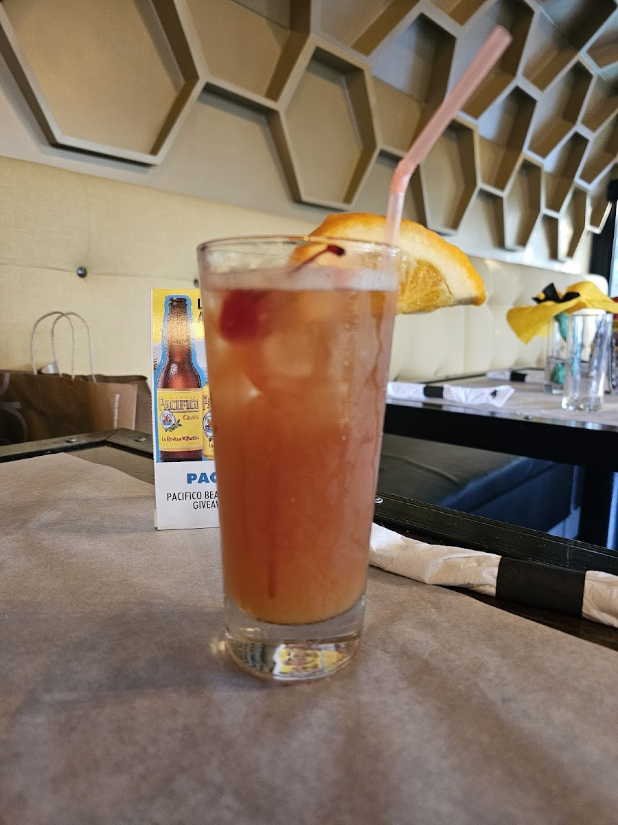 Garden Bar & Grill Photo 9
