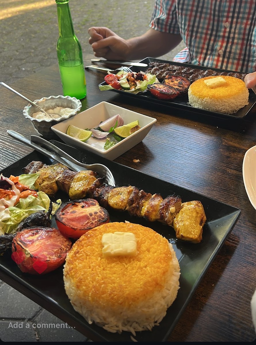 Boomi Restaurant Photo 5