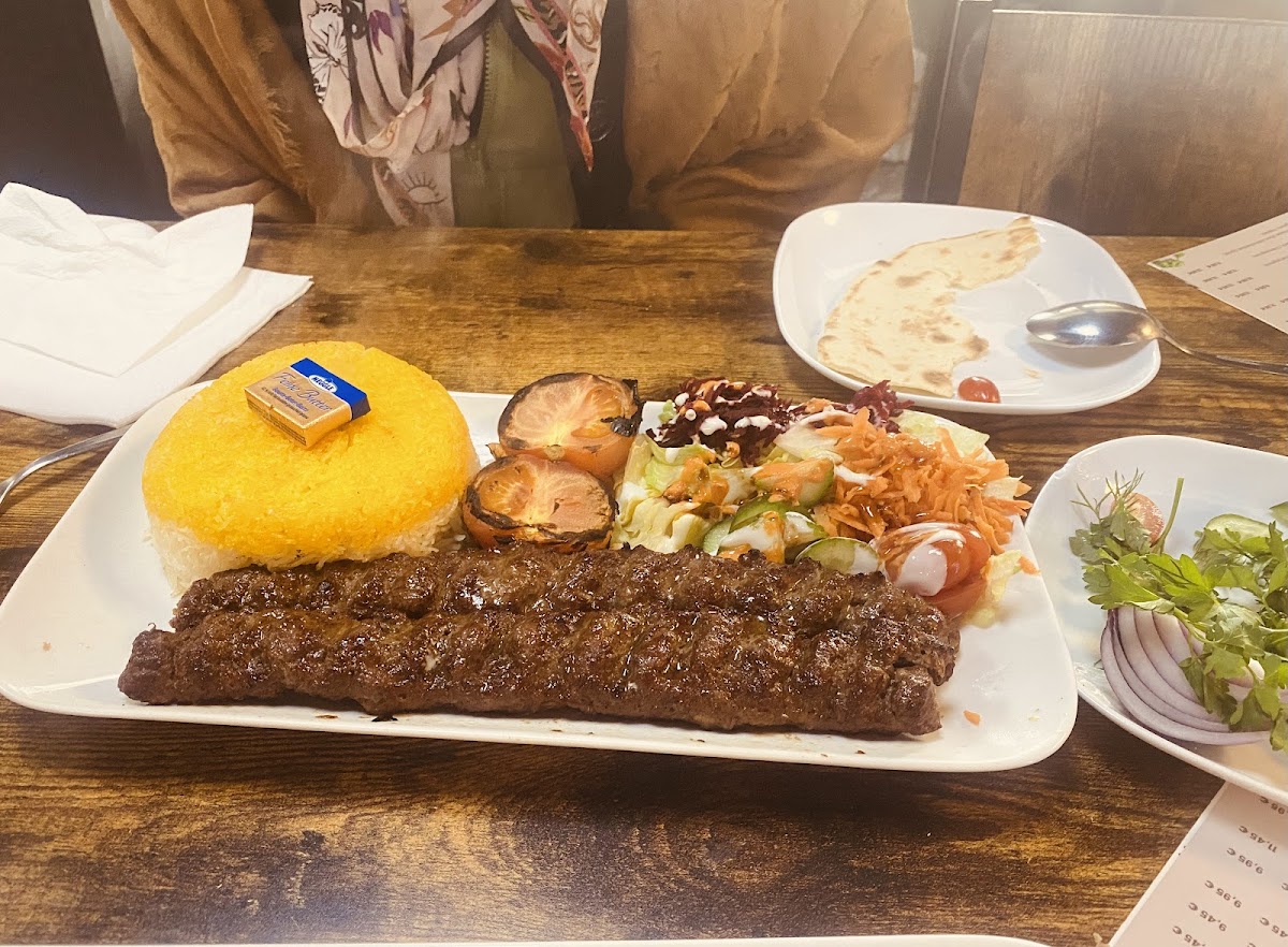 Boomi Restaurant Photo 6