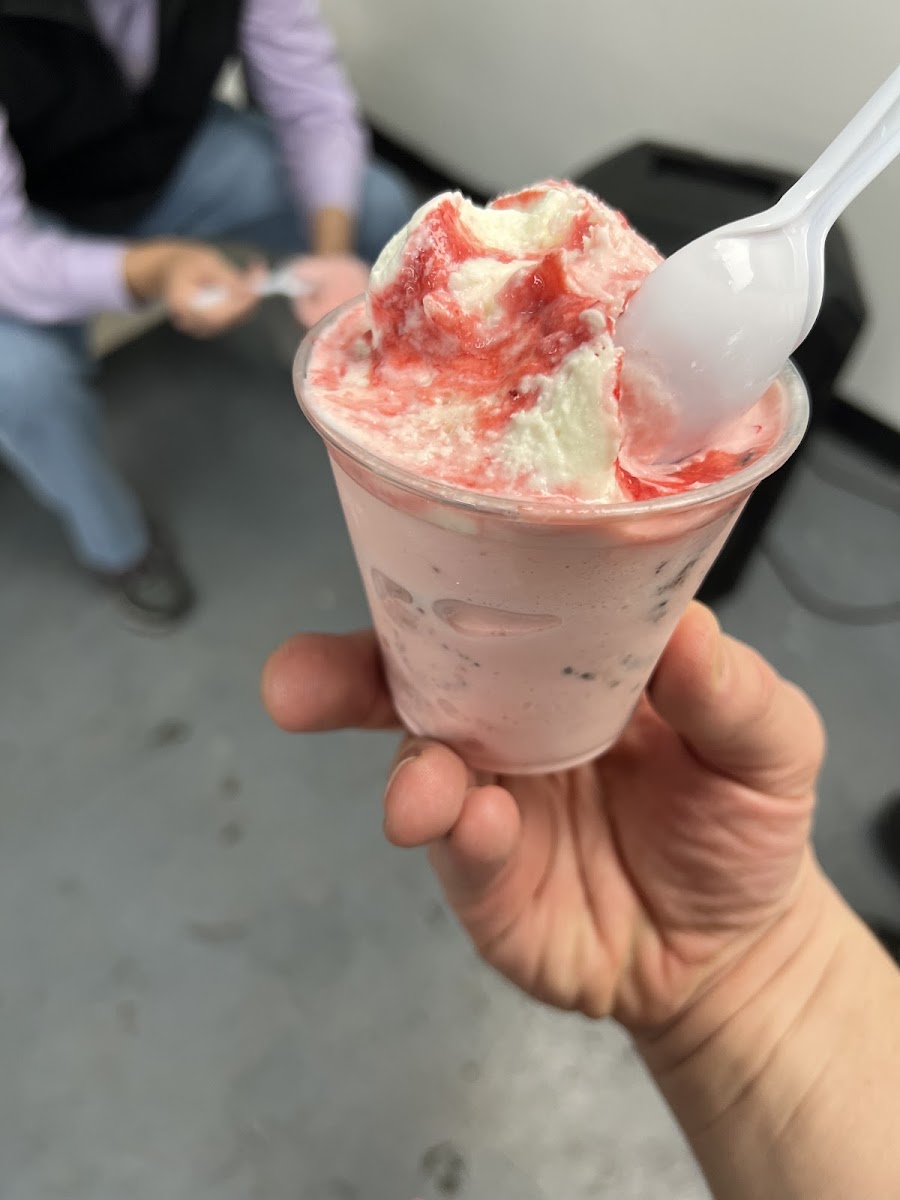 La Super Ice Cream Parlor Photo 9