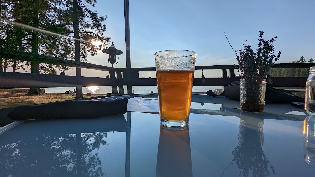 Pearl's on the Lake Photo 7