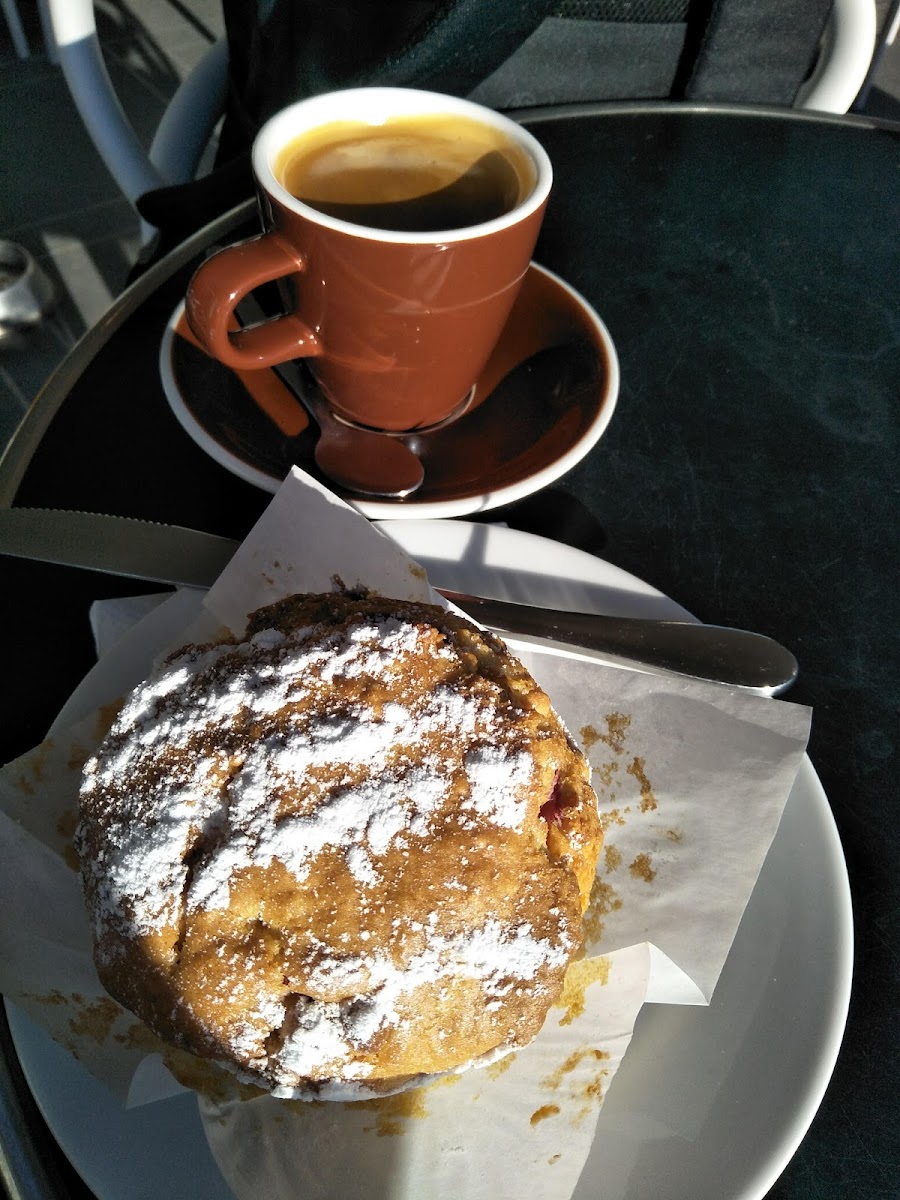DotCom Cafe Photo 7