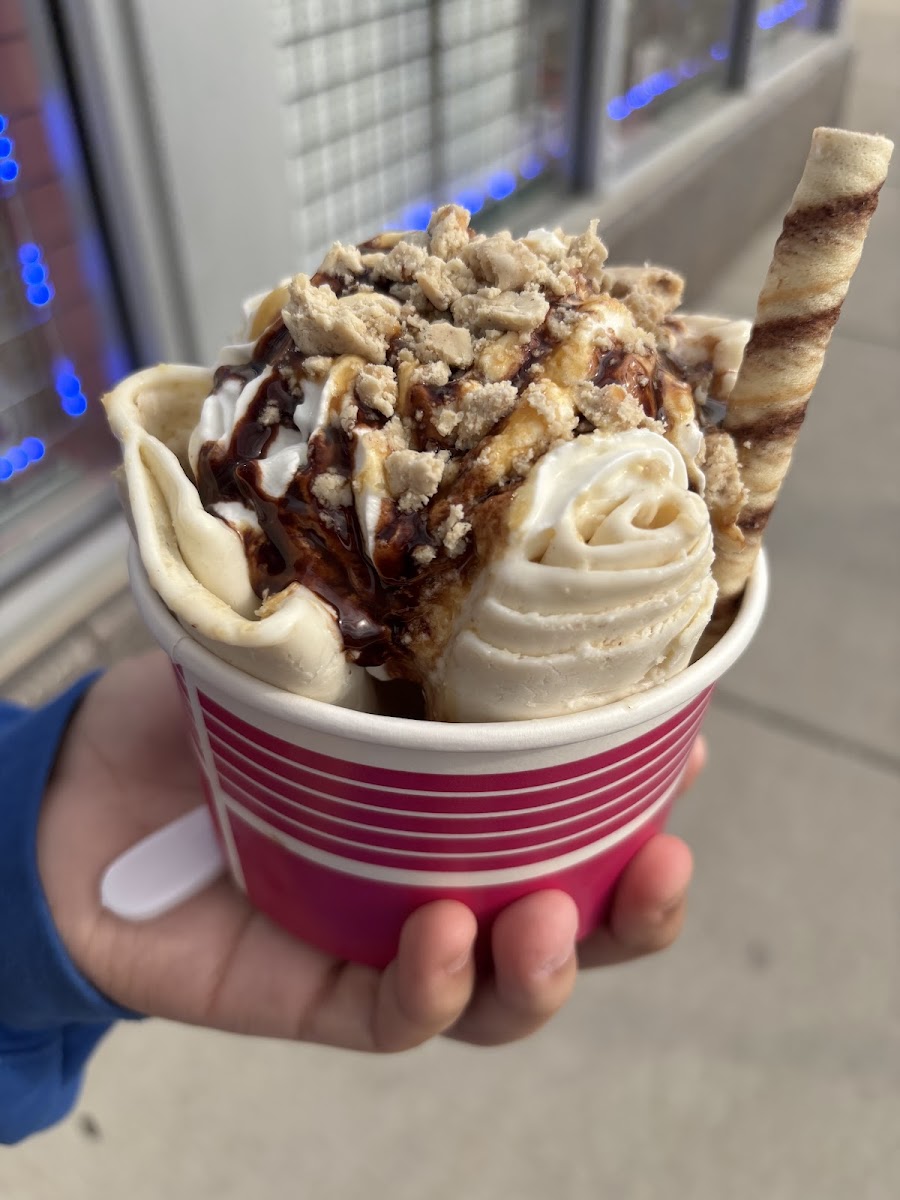 The Fancy Scoop Photo 2