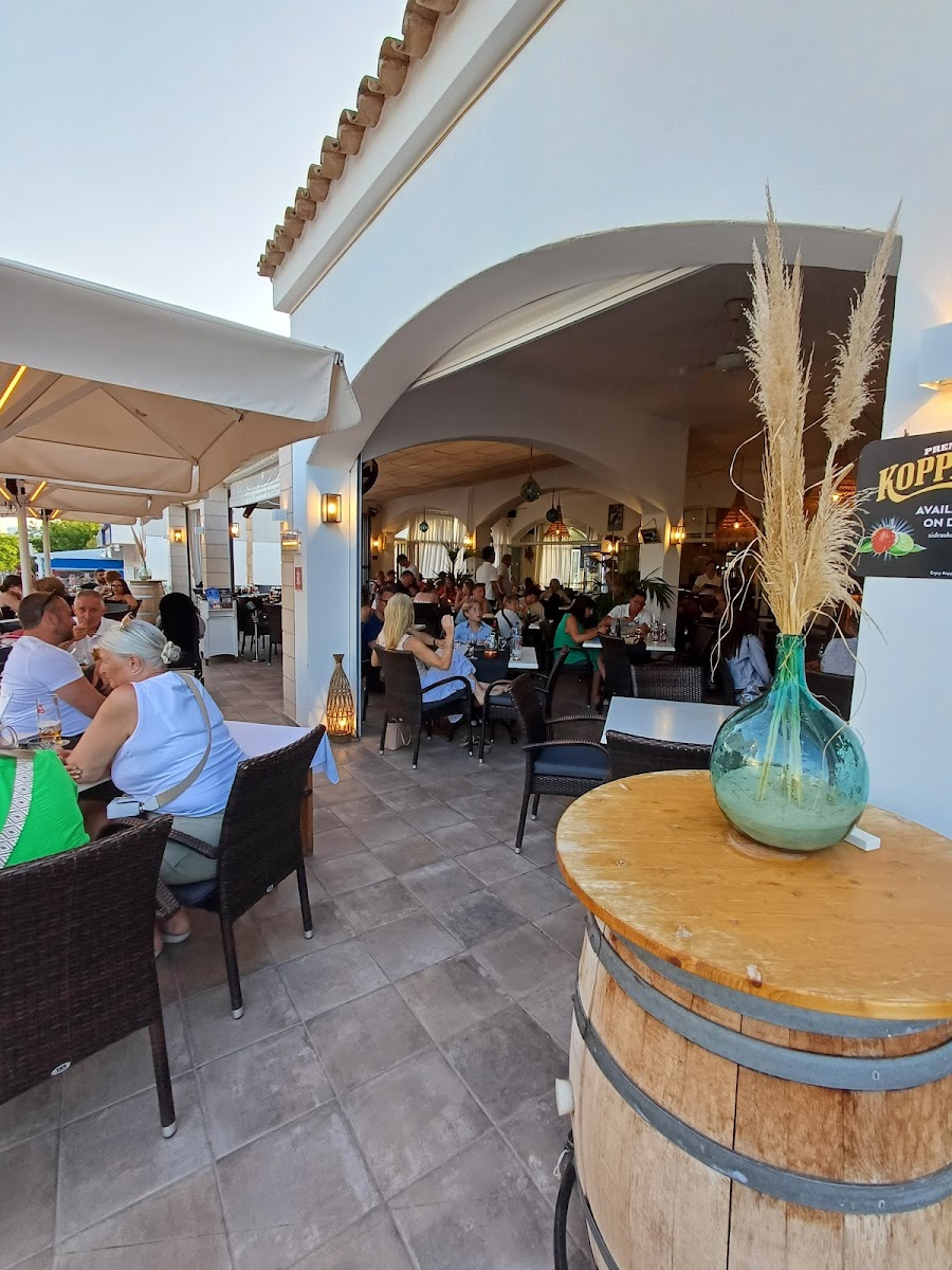 Andy's Bar