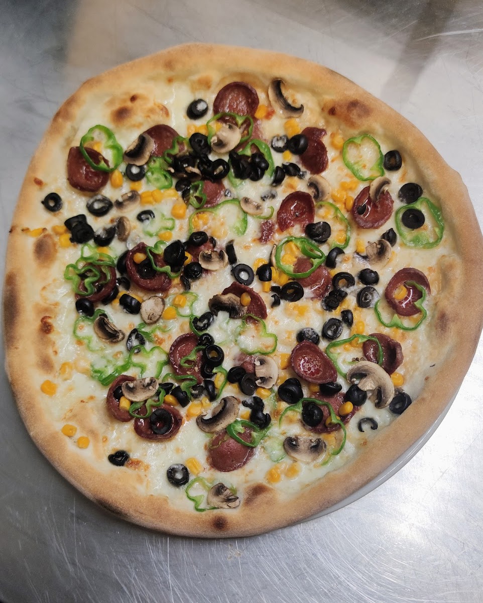 Istanbulls Kebap Pizza Photo 5