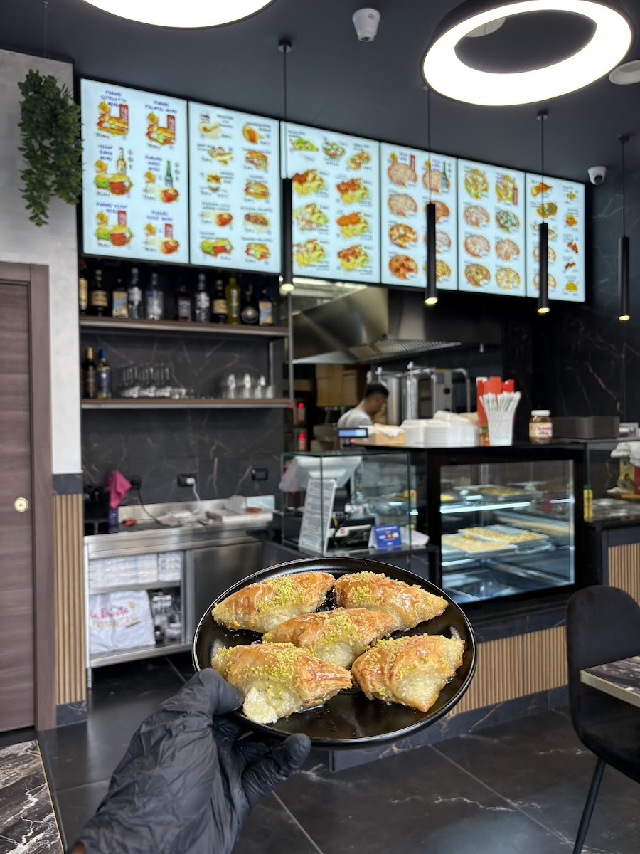 Istanbulls Kebap Pizza Photo 7