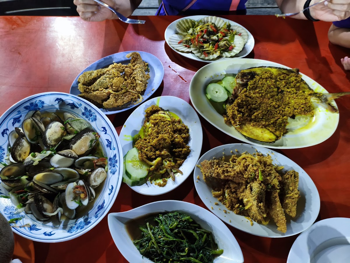 Tsania Seafood Photo 4