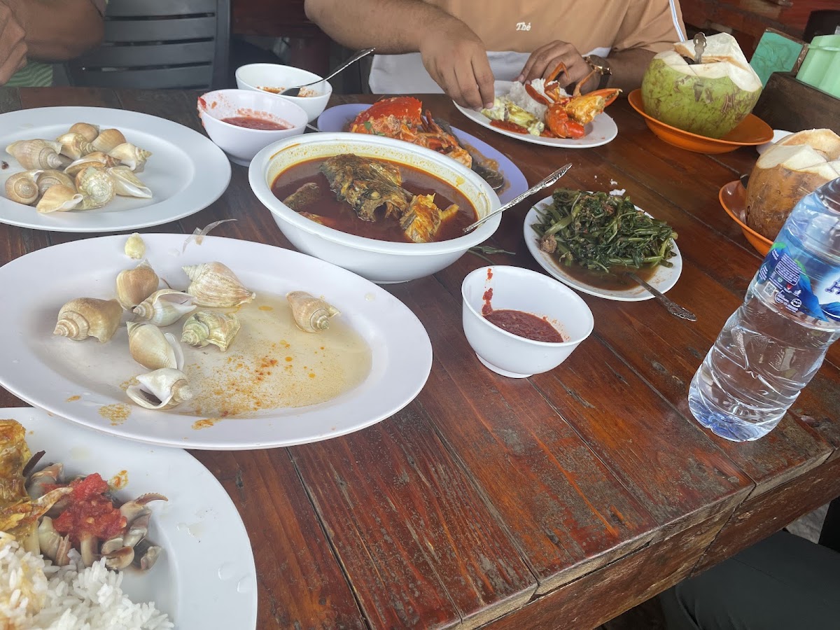 Tsania Seafood Photo 8