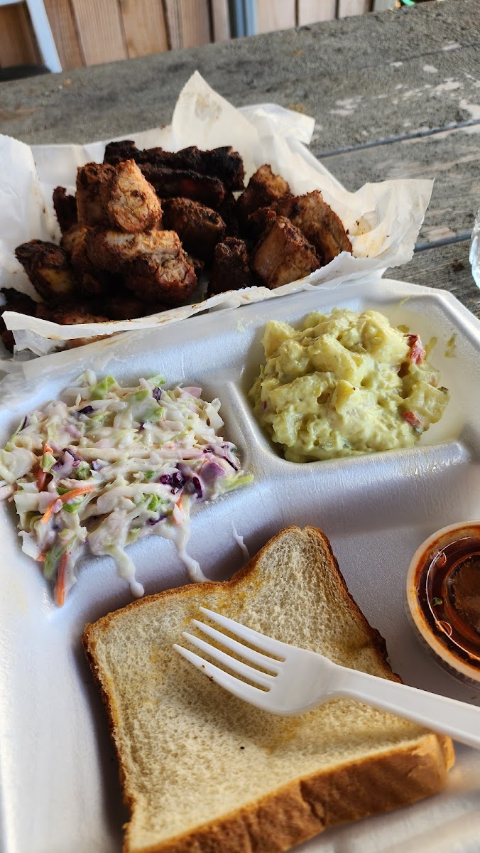 Brother's Keepers Bar- B- Que Photo 6