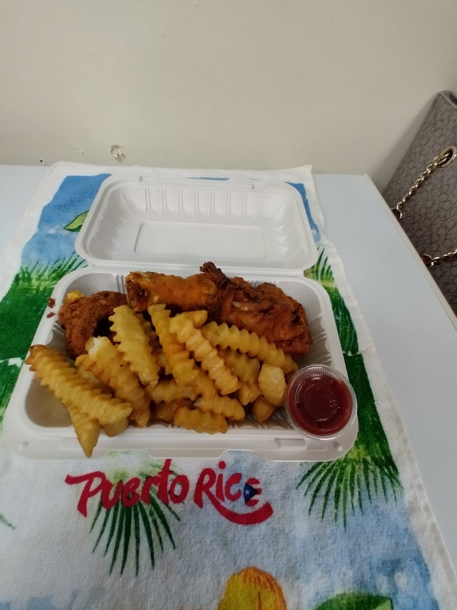 Rivera’s Blessed Hands Restaurant Photo 6