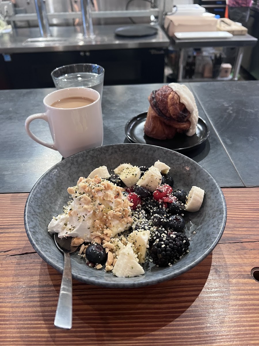 STATE Food + Drink Photo 10
