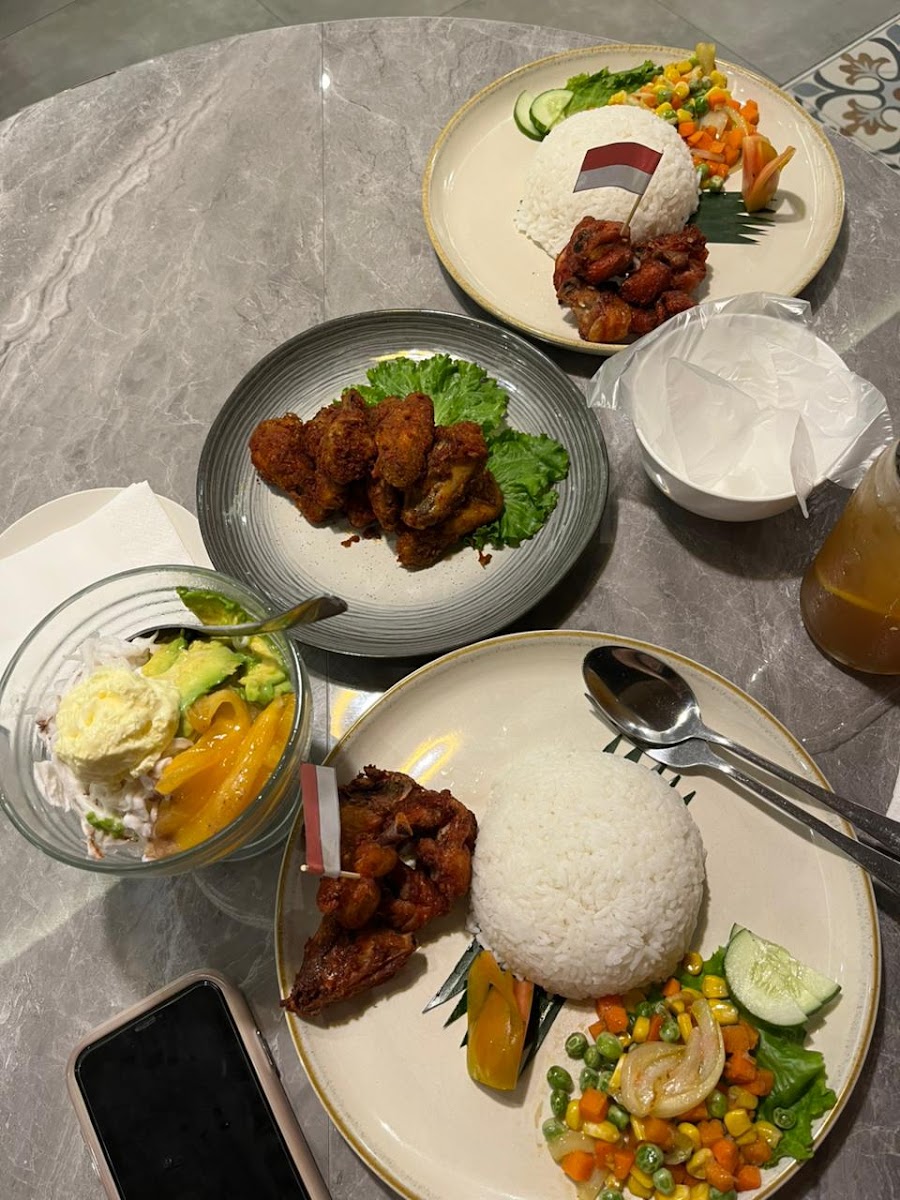 Skyline Borneo Resto And Cafe Photo 8