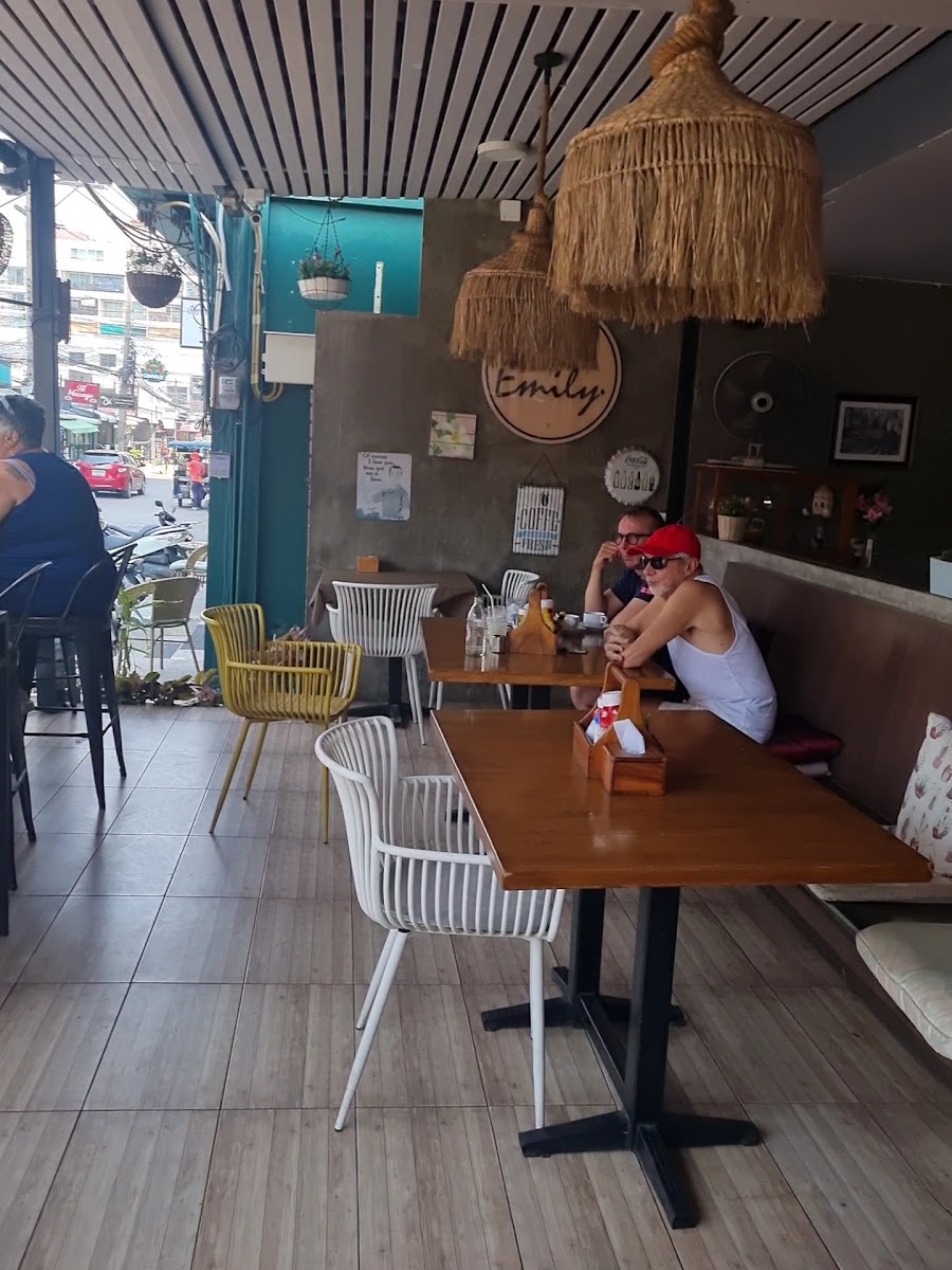 EMILY RESTAURANT Photo 2