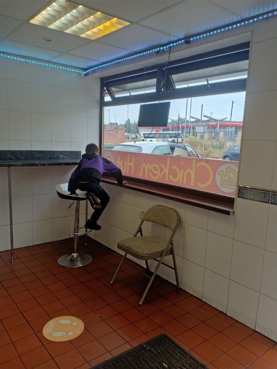 Chicken Hut Photo 4