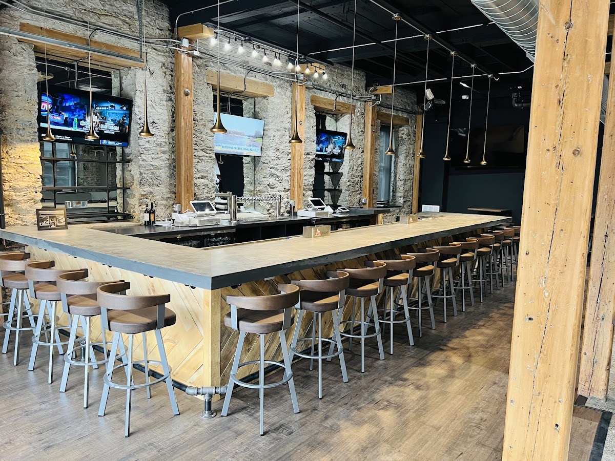 LLV’s Creekside Tavern