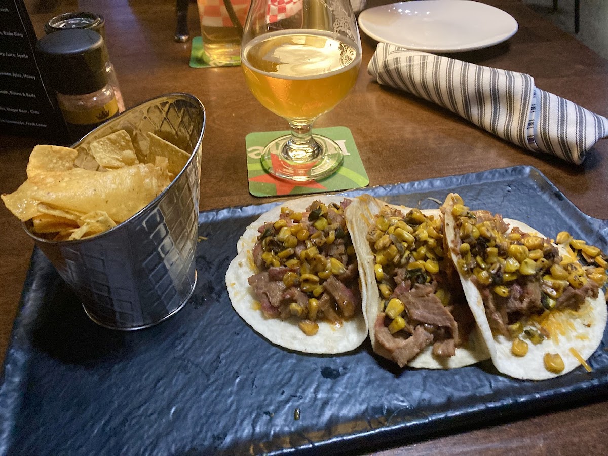 LLV’s Creekside Tavern Photo 4